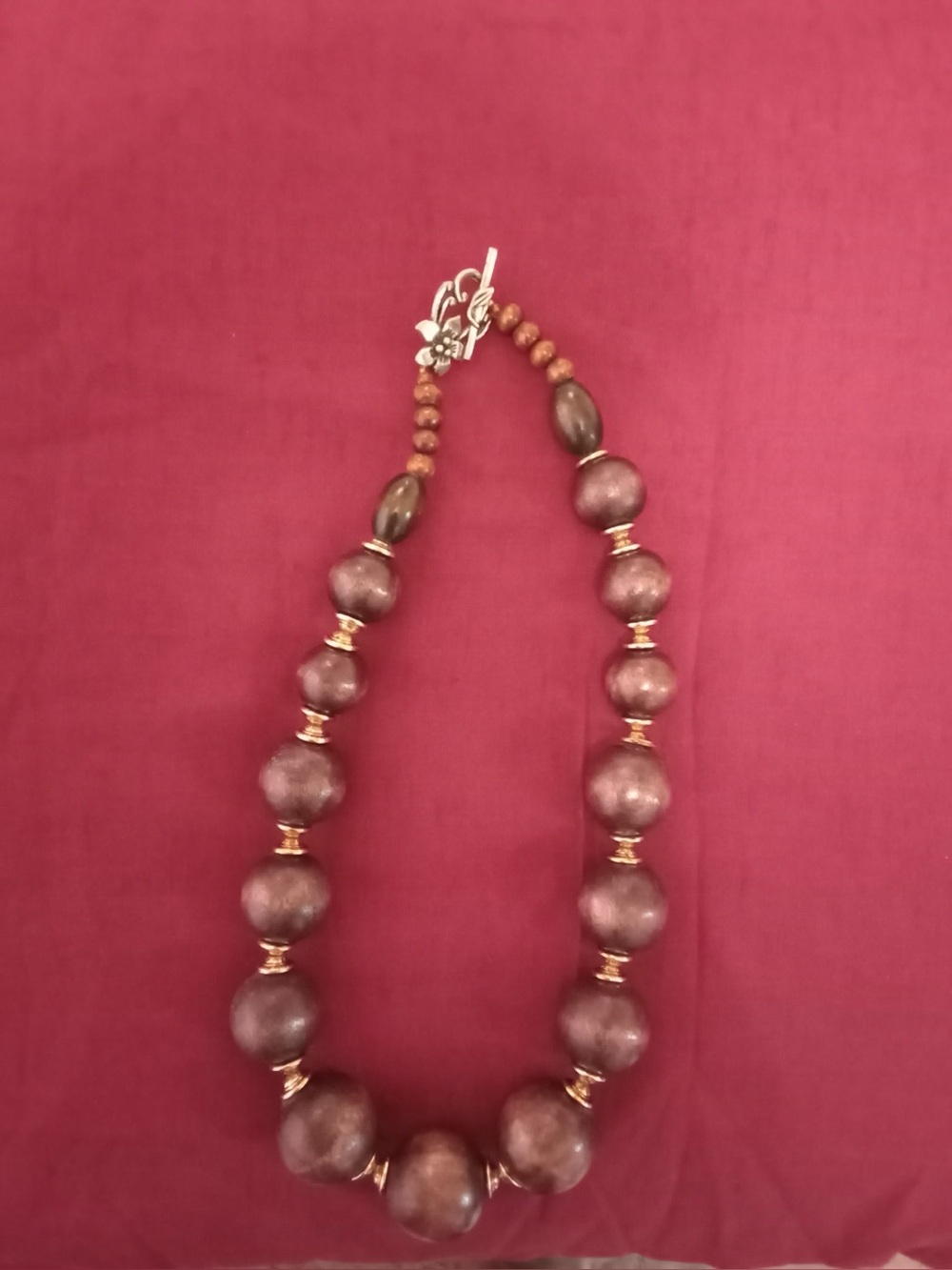 Brown Beaded Statement Necklace Gold Tone Accents Floral Clasp F1